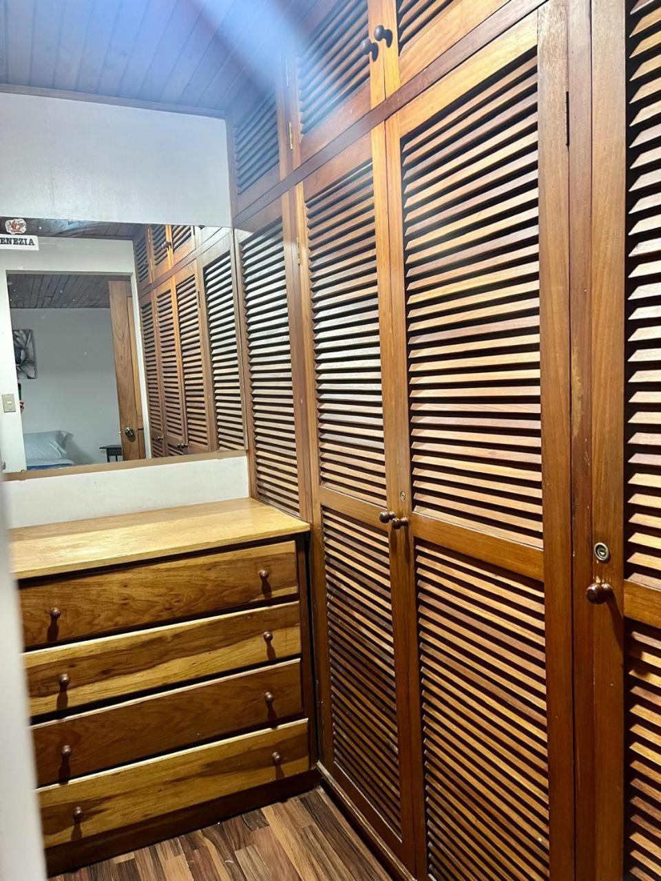 Carolina Hostel San José Zewnętrze zdjęcie